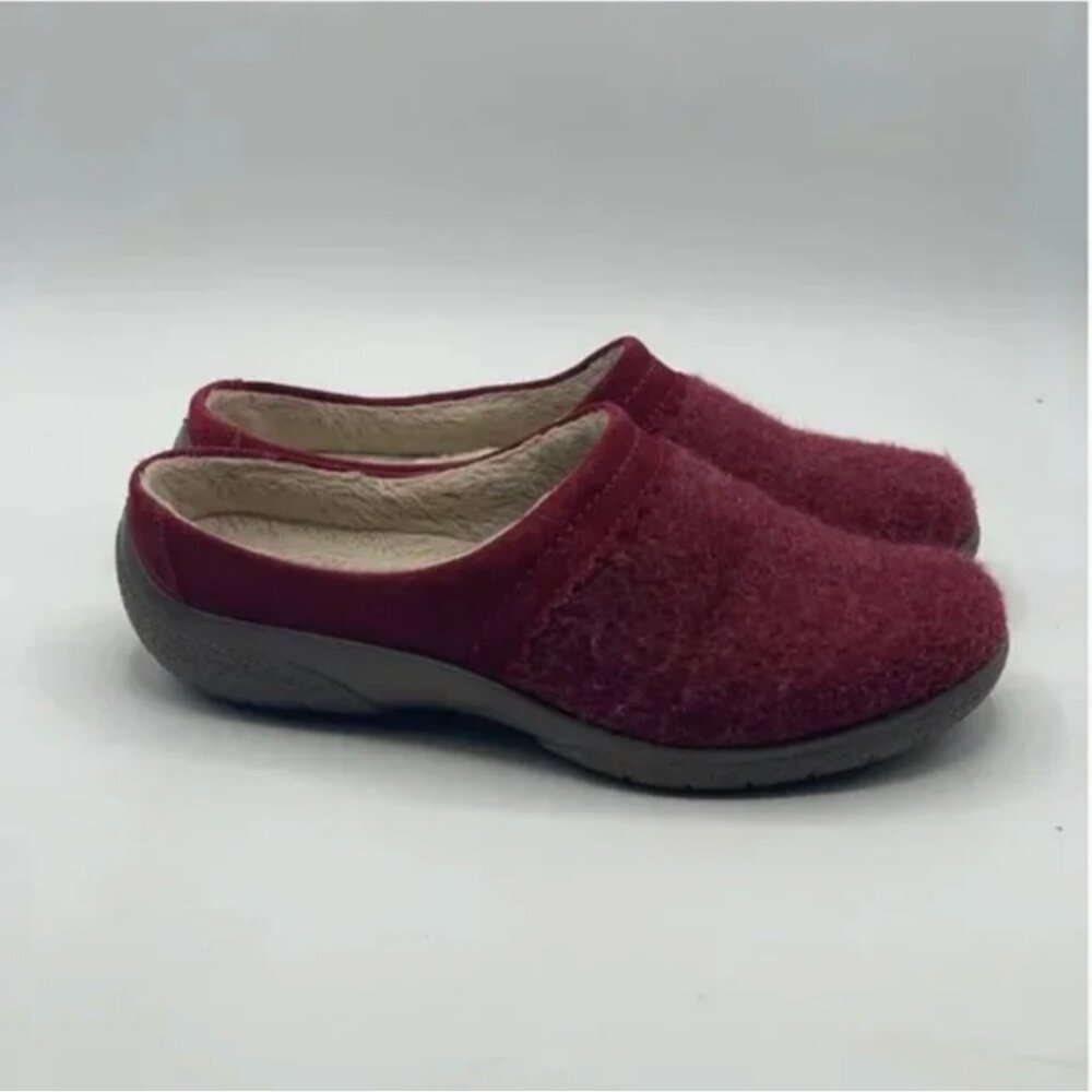 Hotter Devotion Textured Slippers In Ruby Size 5 - image 2